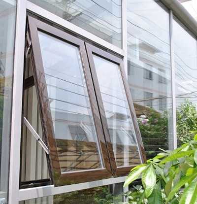 Cửa sổ nhôm kính mở lật với ngôi nhà hiện đại