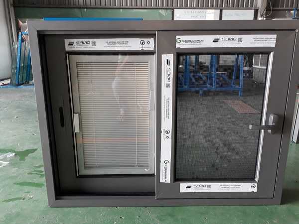 Cửa lùa 3 ray có kết hợp với lưới chống muỗi