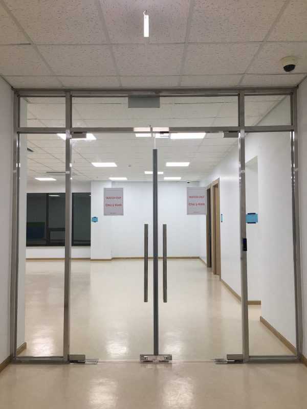 Ưu điểm Cửa Thủy Lực Khung Nhôm 600x800 3