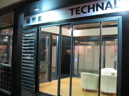 Cua Nhom Technal 3