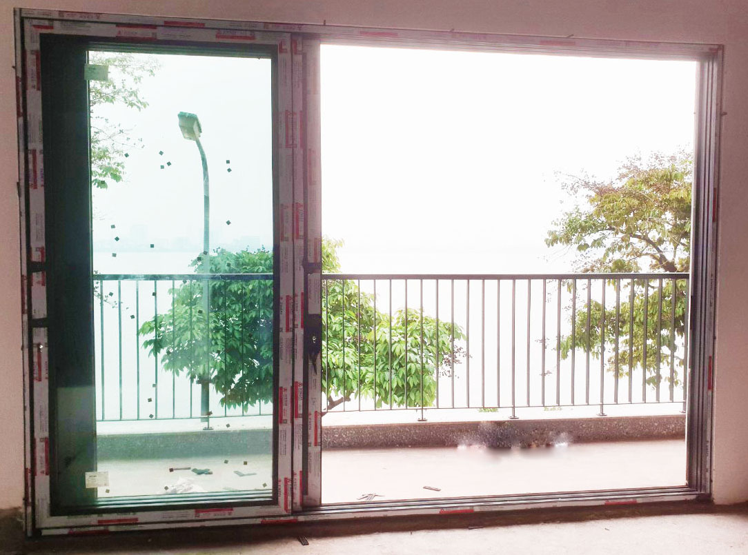 Cửa trượt nhôm xingfa bị nước vào