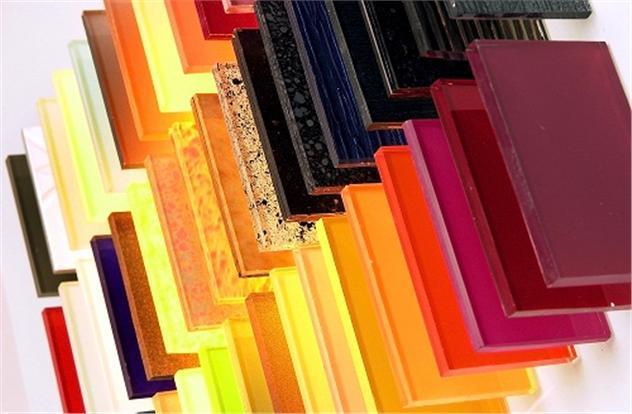 Một số màu sắc của kính màu gia nhiệt