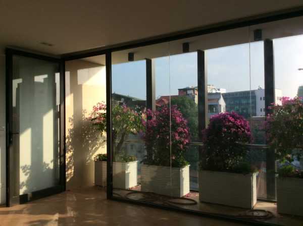 cửa nhôm kính