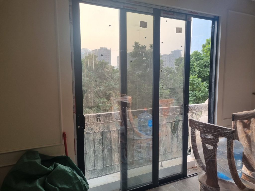 Cửa nhôm Xingfa hệ 55 và hệ 93 – công trình Trung Kính, Hà Nội