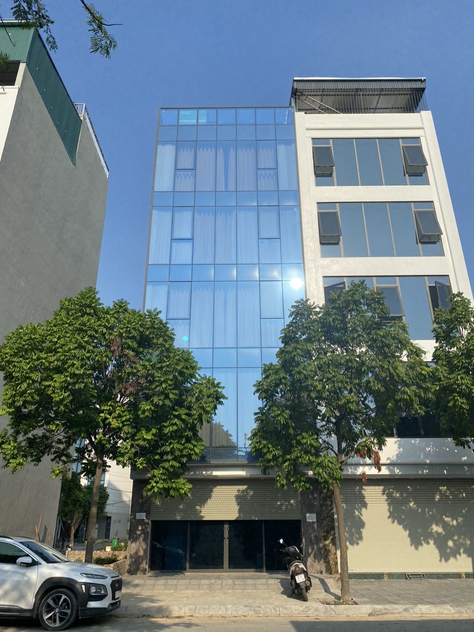 Hệ mặt dựng nhôm kính do TKC thi công
