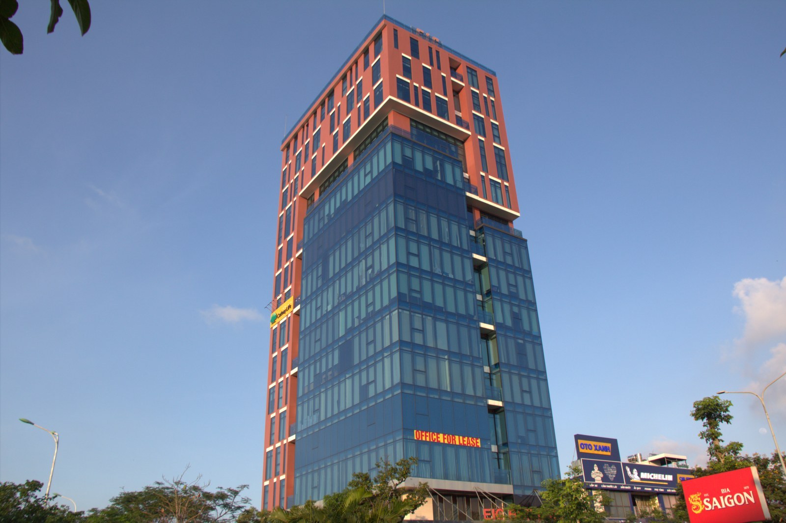 Mặt dựng nhôm kính do TKC sản xuất và thi công